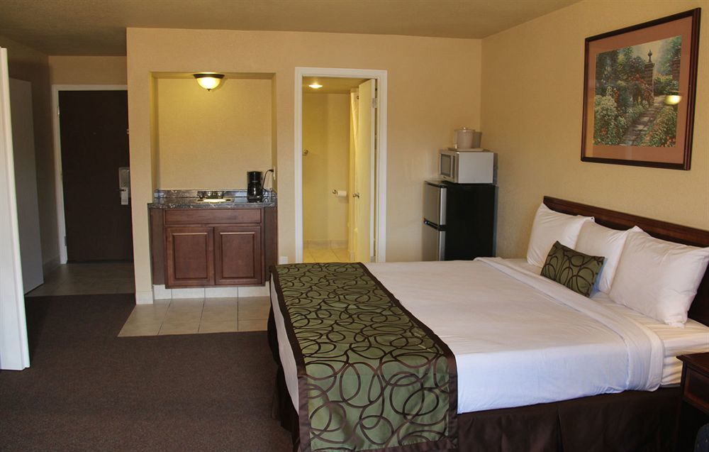The Inn At St. George Bagian luar foto