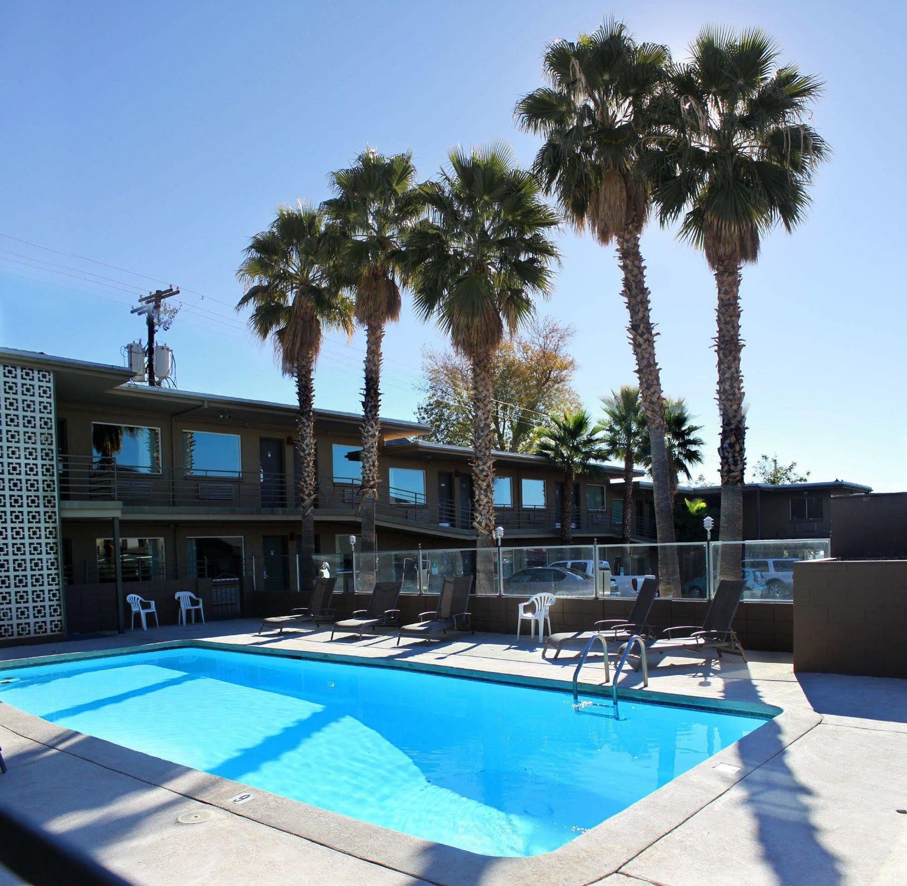 The Inn At St. George Bagian luar foto